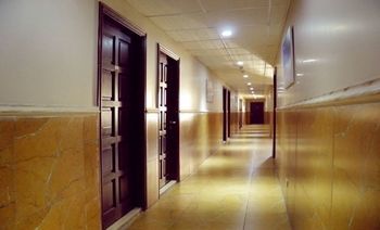 Bouery Hotel Kfar Yassine Екстериор снимка